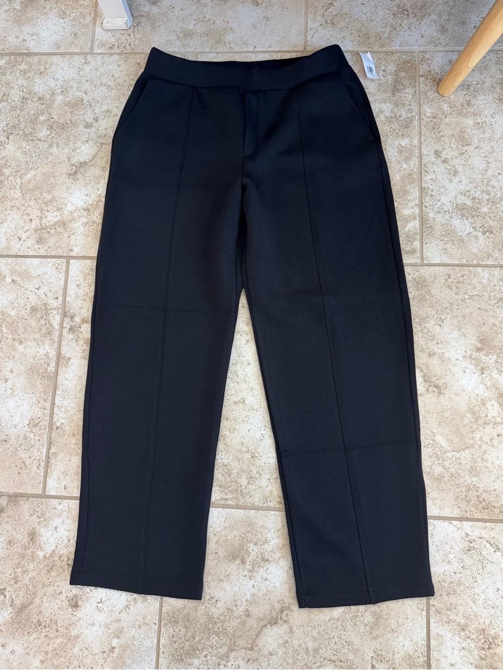 Old Navy Black Straight-Leg bounce fleece pants